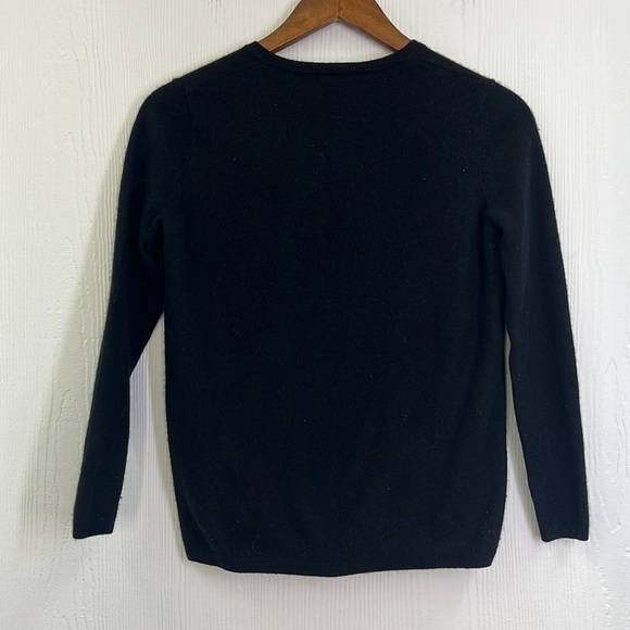 Nordstrom Collection - 100 % Cashmere Black V Neck Buttons Side Sweater SZ XS - Picture 11 of 11